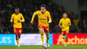 Ligue 1 : le RC Lens s'impose largement contre Auxerre en ouverture du championnat
