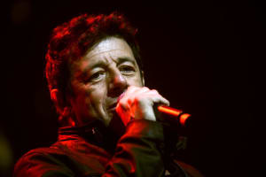 Patrick Bruel maintient sa tournée d'automne malgré plusieurs procédures judiciaires