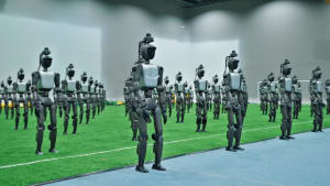 Robotique : Booster Robotics effectue une démonstration collective de son robot humanoïde T2