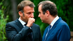 Réseaux sociaux : l'exécutif doit revoir sa loi après la censure du Conseil constitutionnel