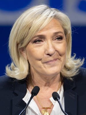 Baromètre politique : légère hausse pour l'exécutif, la préoccupation environnementale s'accroît