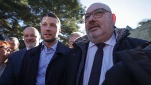 Polémique à Carcassonne : le Rassemblement national réagit après la suspension d'un policier municipal