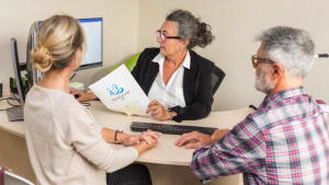 Succession : le gouvernement veut faciliter les donations familiales dans le budget 2027