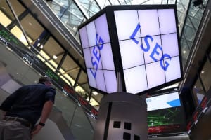 La Réserve fédérale durcit le ton : l'Europe dans l'attente face à l'inflation