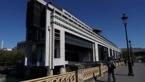 Dette : la France va emprunter un record de 340 milliards d'euros en 2027