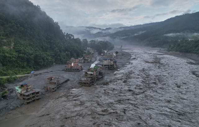 Nepal Floods: French Nationals Missing After Disaster