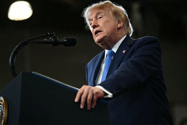 Trump announces major oil deal between Washington and Caracas