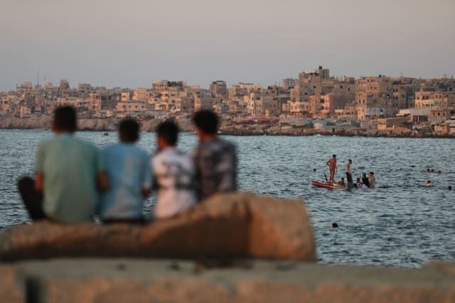 France Resumes Gaza Evacuations After Months-Long Hiatus