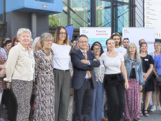 Isère : face à la dématérialisation administrative, la fréquentation des guichets France services explose