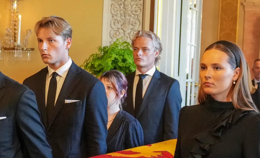 Présence controversée de Marius Borg aux hommages à Harald V de Norvège