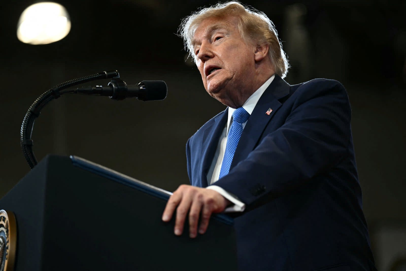 Donald Trump annonce un accord pétrolier majeur entre Washington et Caracas