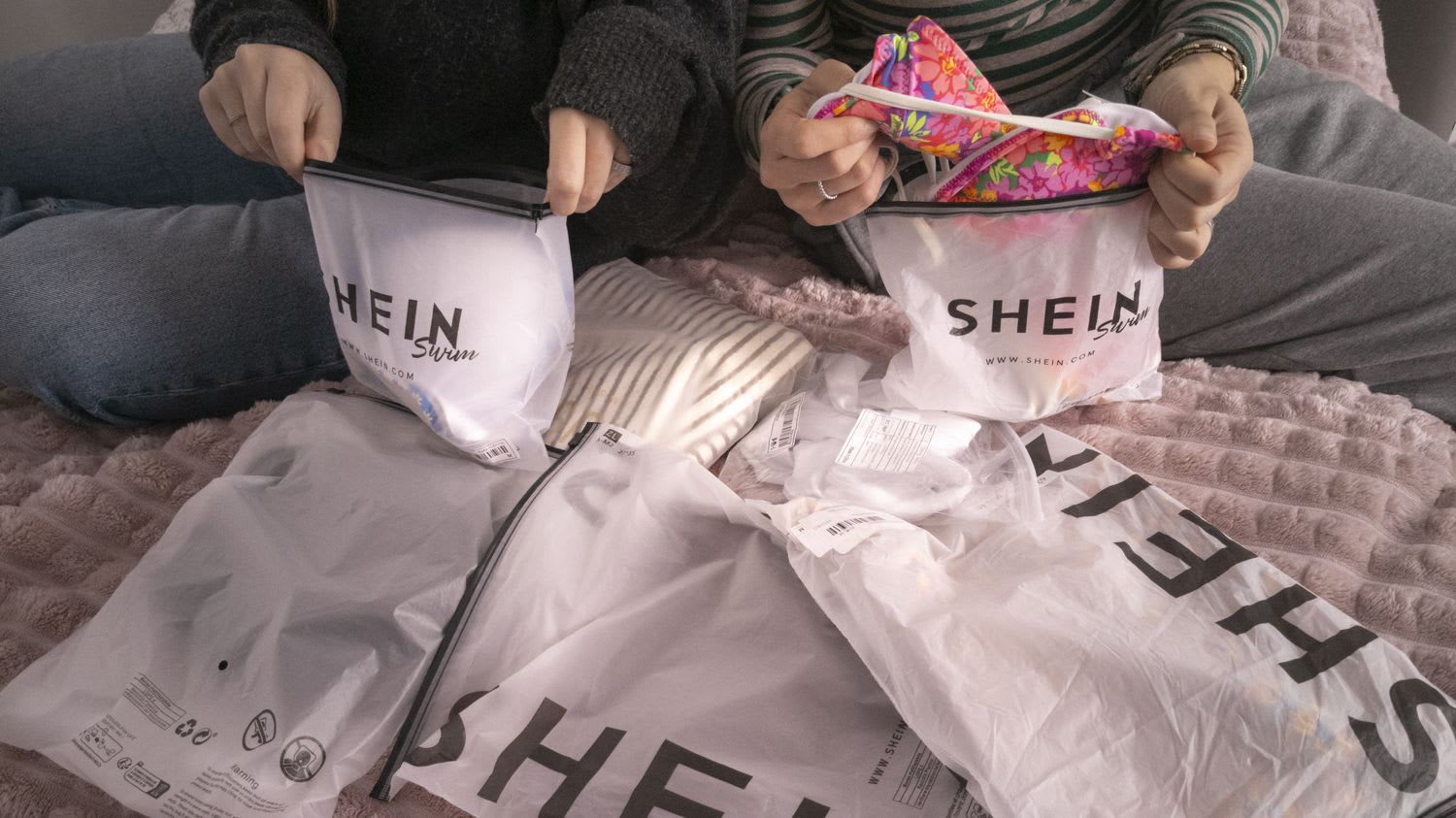 Commerce international : baisse massive des importations de petits colis chinois dans l'Union européenne