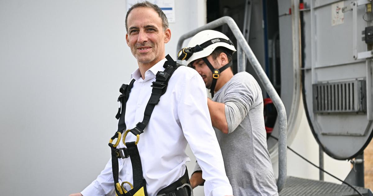 Raphaël Glucksmann lance sa campagne en Charente-Maritime aux côtés de Yannick Jadot