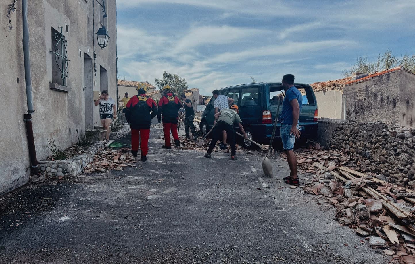 Aude : une violente tornade dévaste le village de Pomas et fait 48 blessés