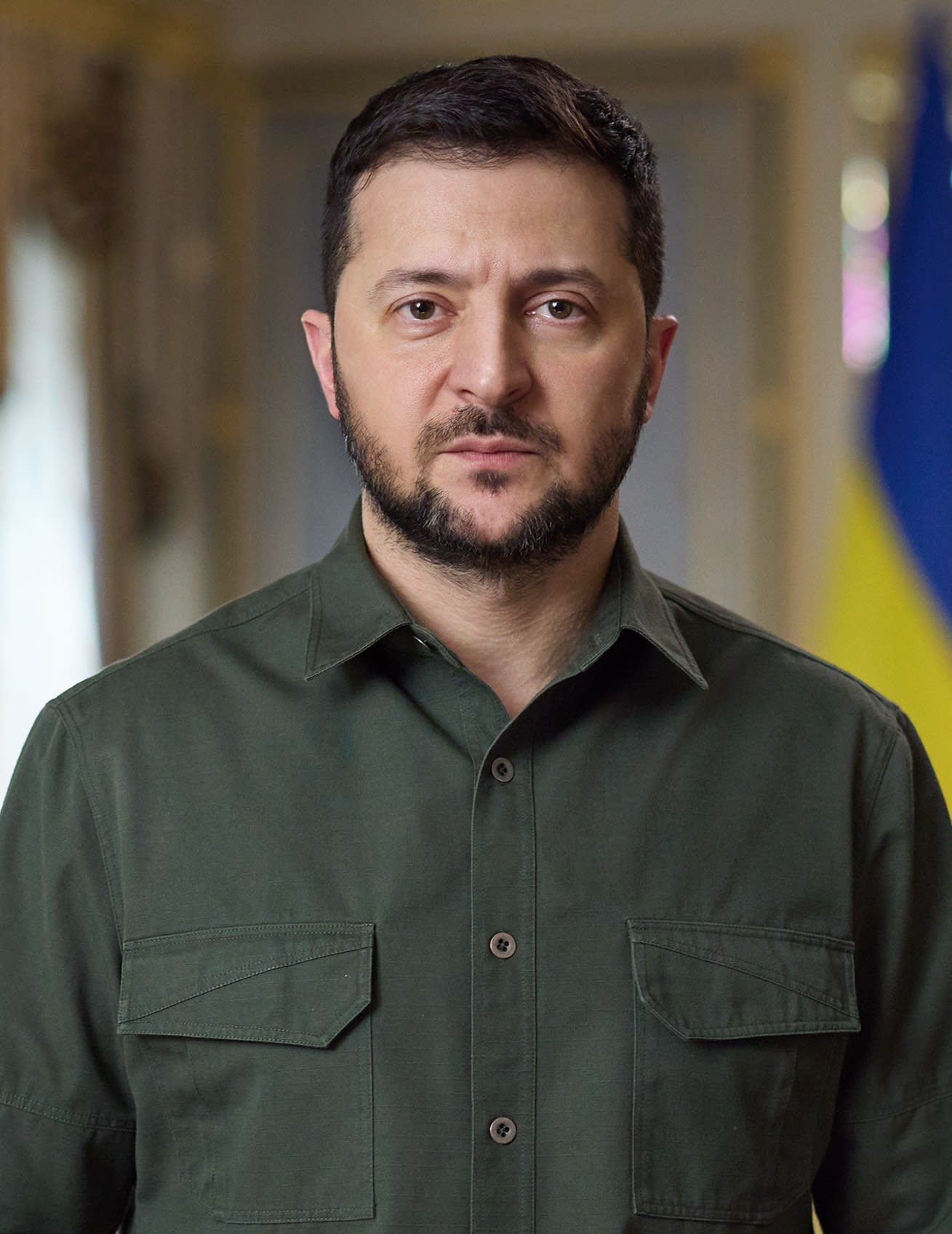 Ukraine : Volodymyr Zelensky réclame l'anticipation d'un prêt européen pour l'armement