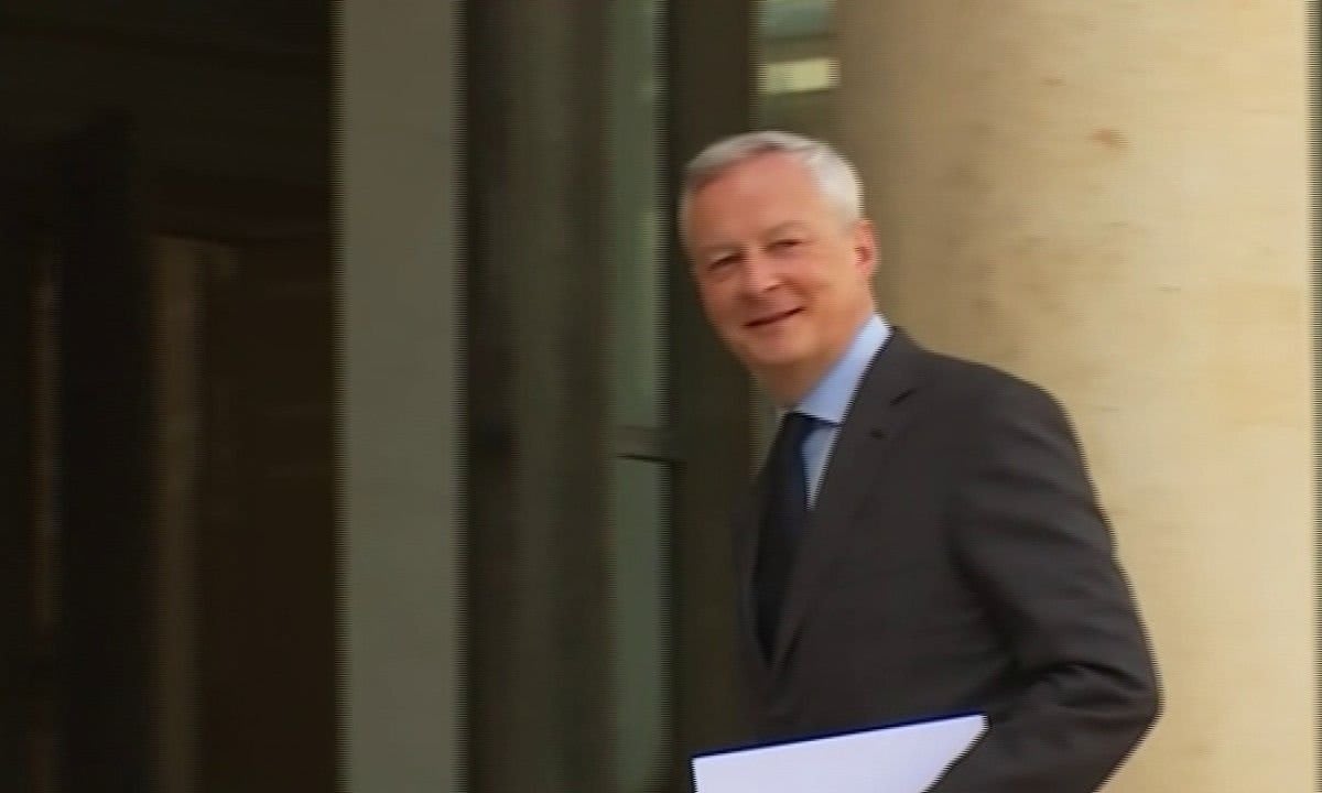 Malgré son retrait, Bruno Le Maire tente d'influencer la présidentielle de 2027