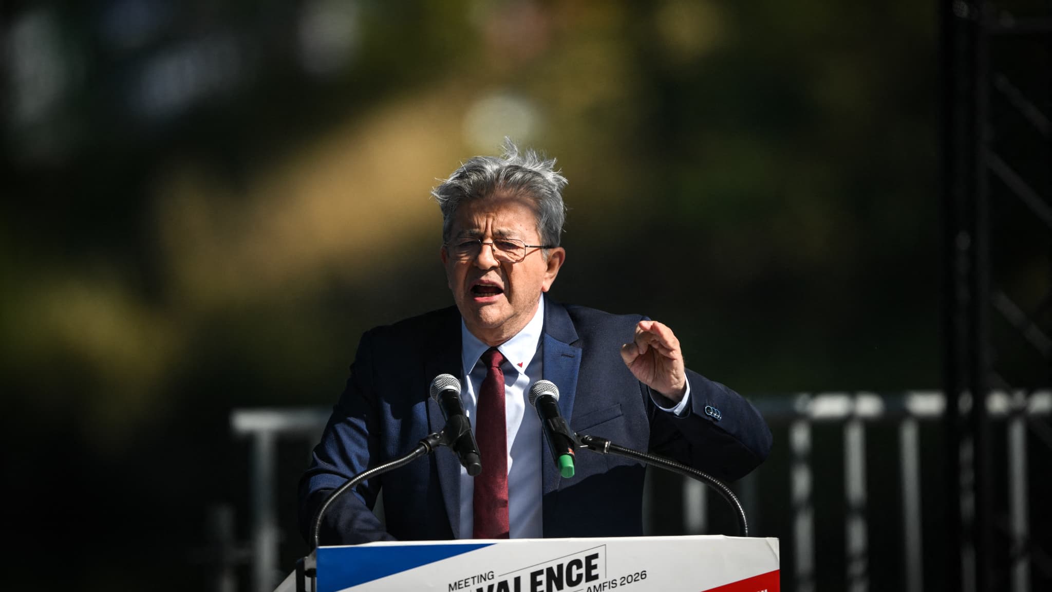 Rentrée politique : Jean-Luc Mélenchon et les oppositions se projettent vers 2027