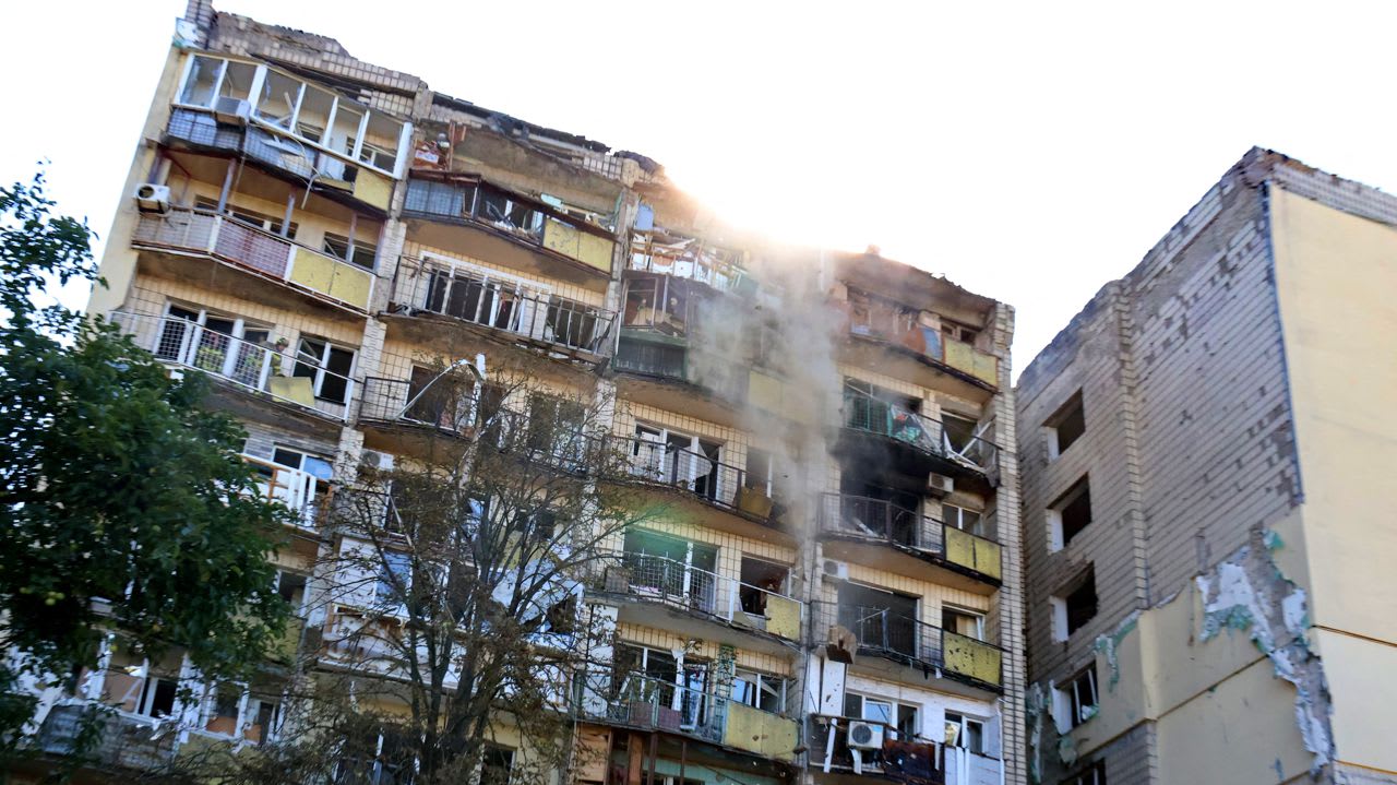 Guerre en Ukraine : au moins 16 morts après une frappe à Kryvy Rih