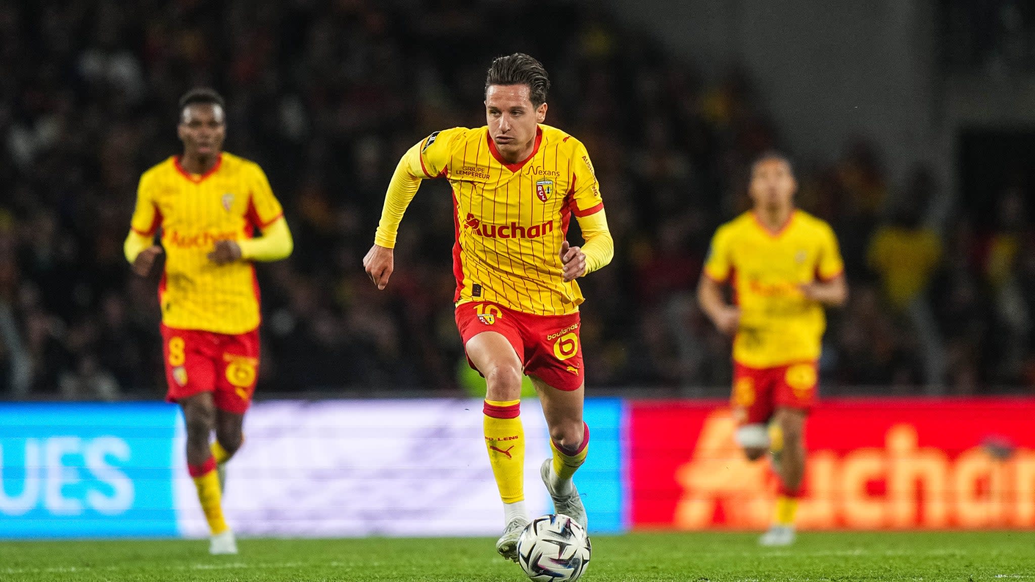 Ligue 1 : le RC Lens s'impose largement contre Auxerre en ouverture du championnat