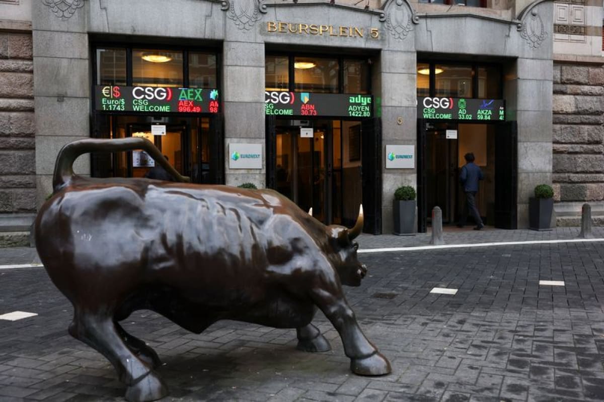 Les Bourses mondiales reculent face aux tensions accrues entre Washington et Téhéran