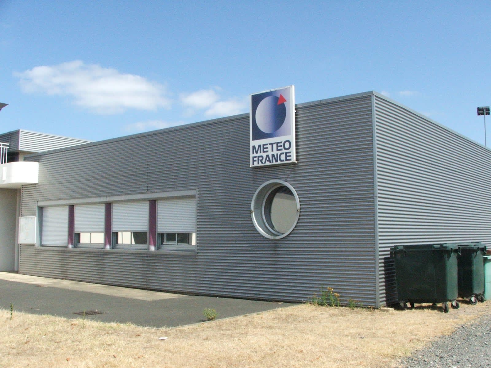 Station locale Météo-France au sud du Mans
