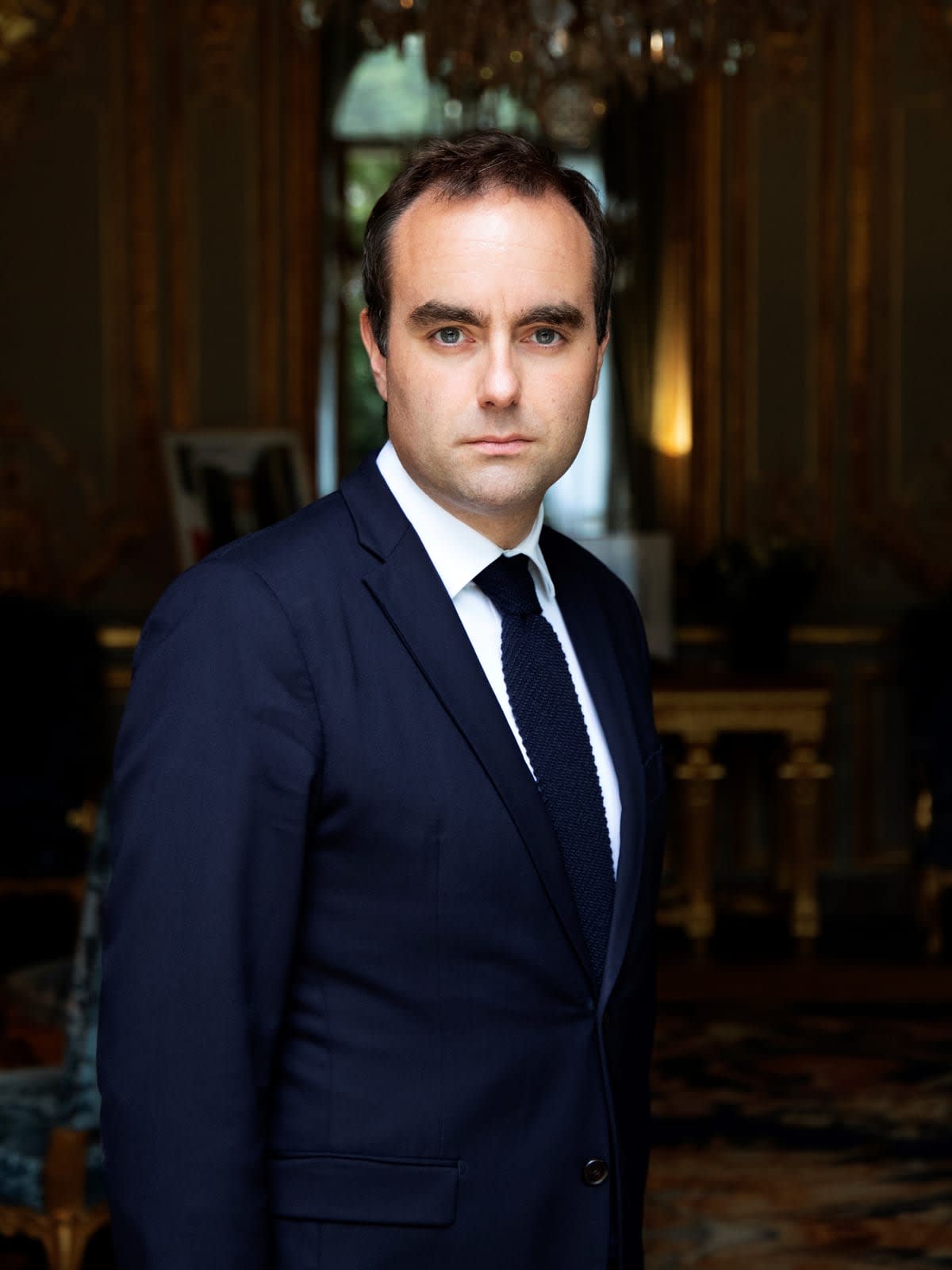 Portrait officiel de Sébastien Lecornu, ministre des Armées