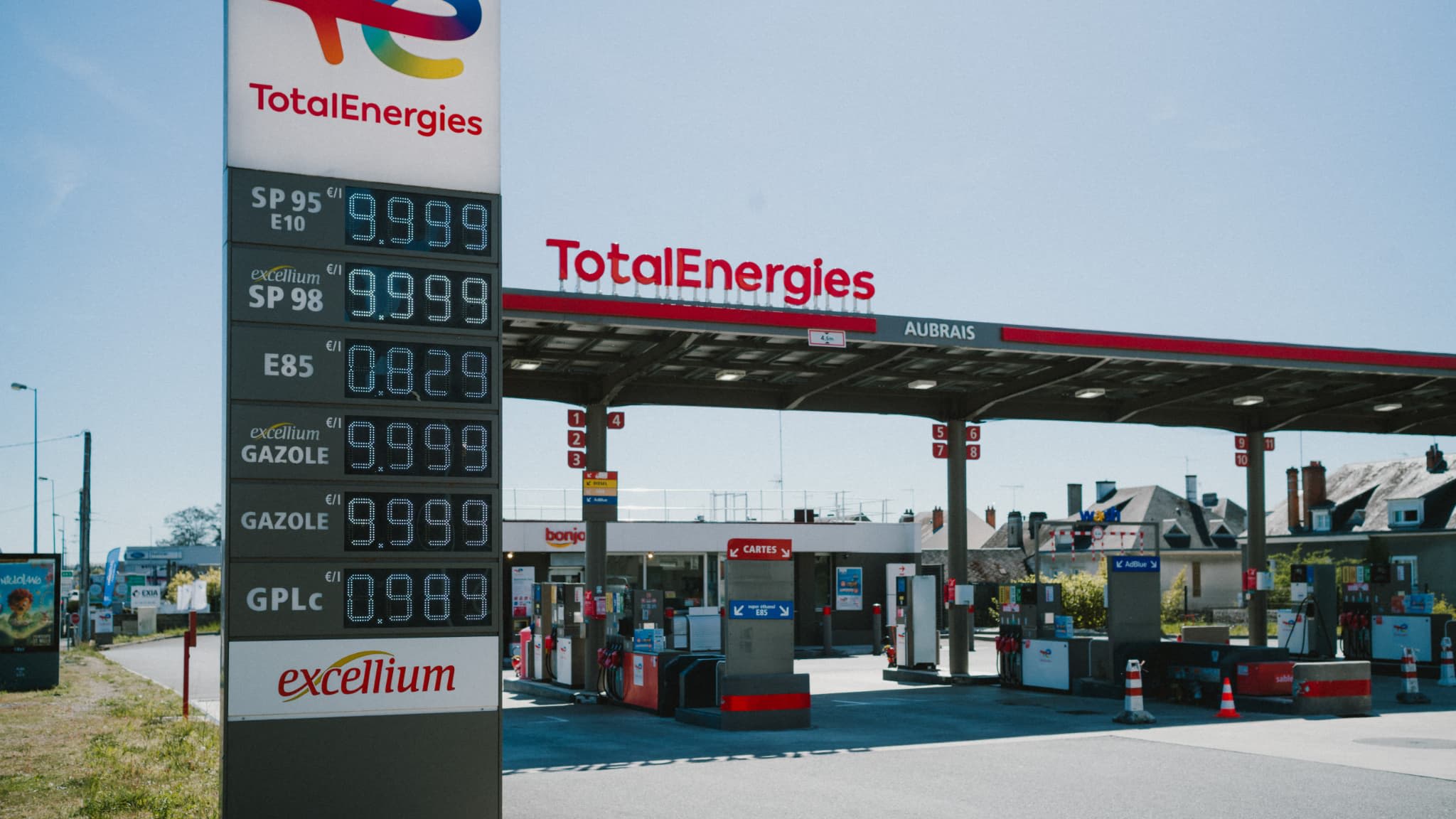 La sécheresse du Rhin perturbe l'approvisionnement en carburant dans l'Est de la France