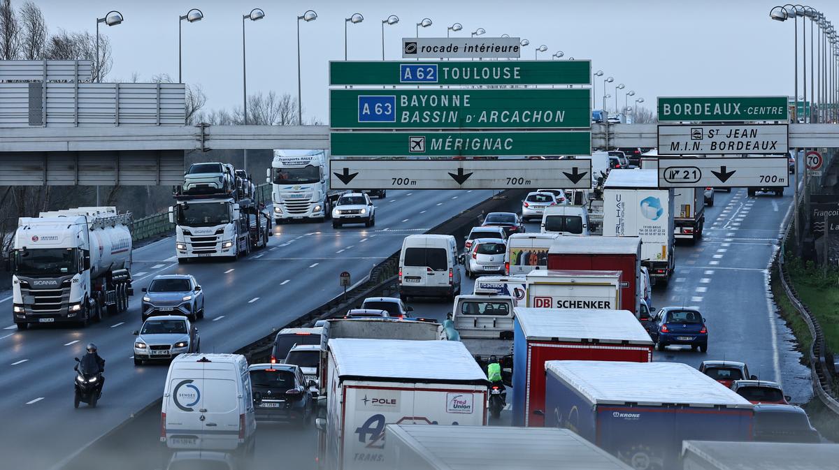 Week-end du 15 août : plus de 700 kilomètres de bouchons sur les routes
