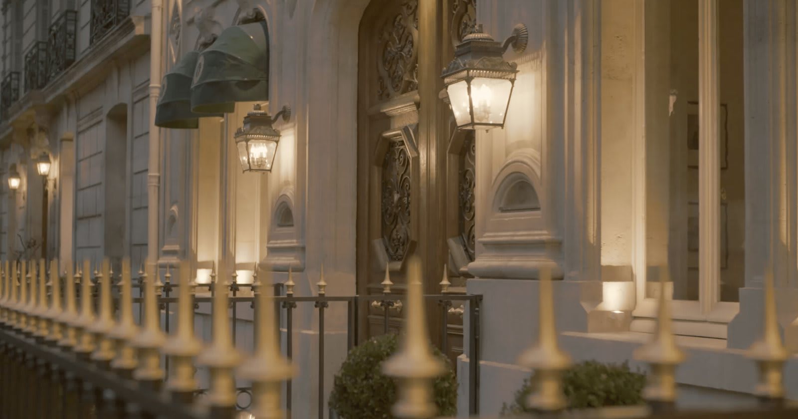 Notre avis complet sur restaurant « Le Clarence », 2 étoiles proche des Champs-Elysées