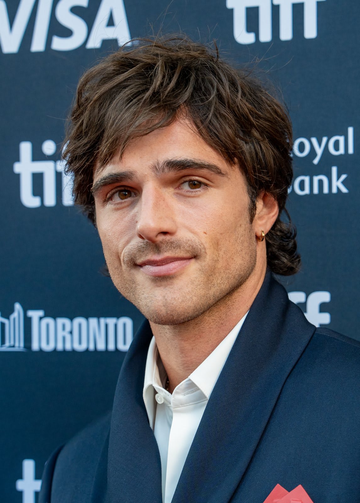 Jacob Elordi – Égérie Chanel : Le charisme australien pour Bleu de Chanel