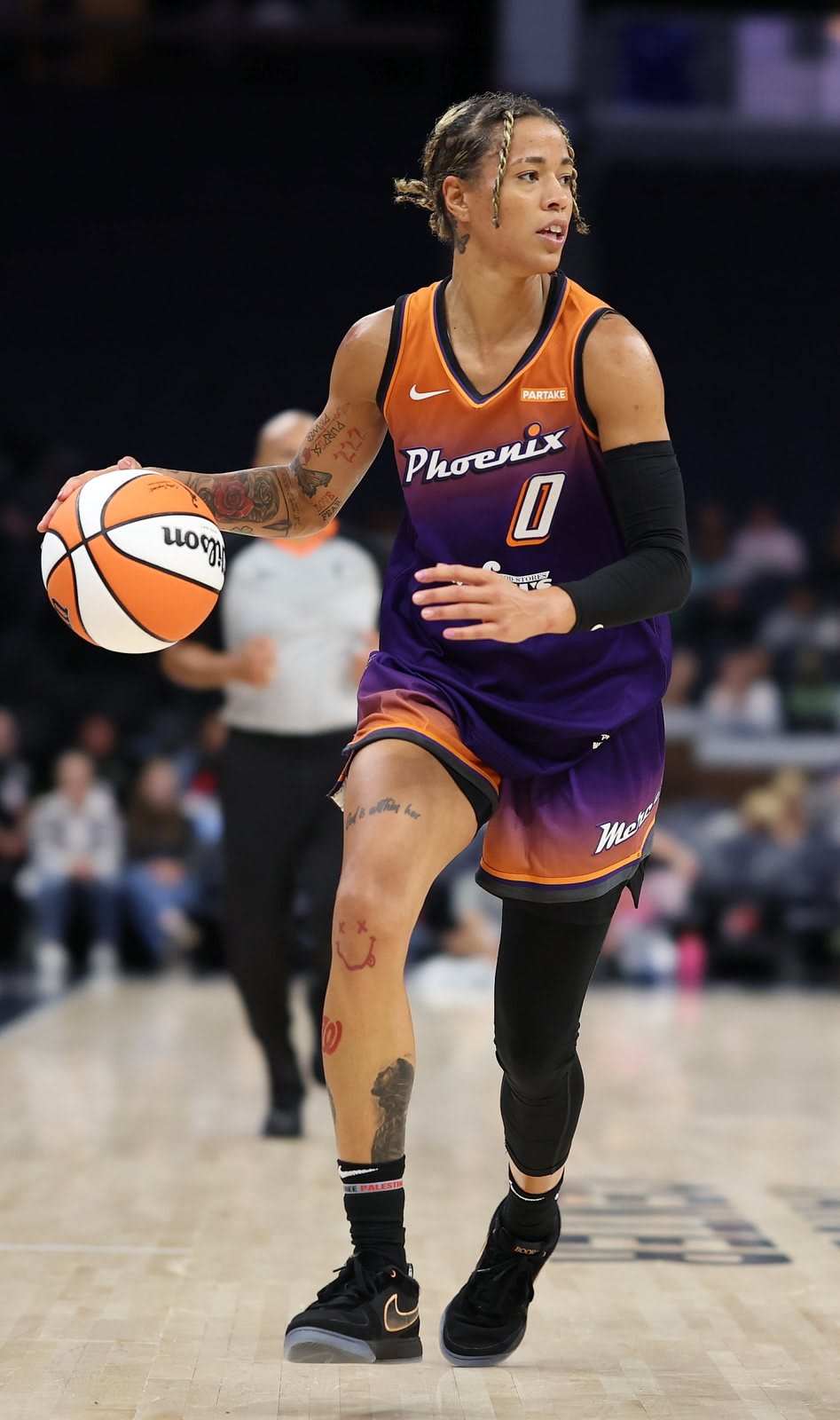 Natasha Cloud – Meneuse des New York Liberty : une icône engagée qui ne lâche rien