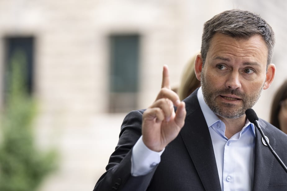 Menaces de Donald Trump contre Bombardier : Paul St-Pierre Plamondon temporise