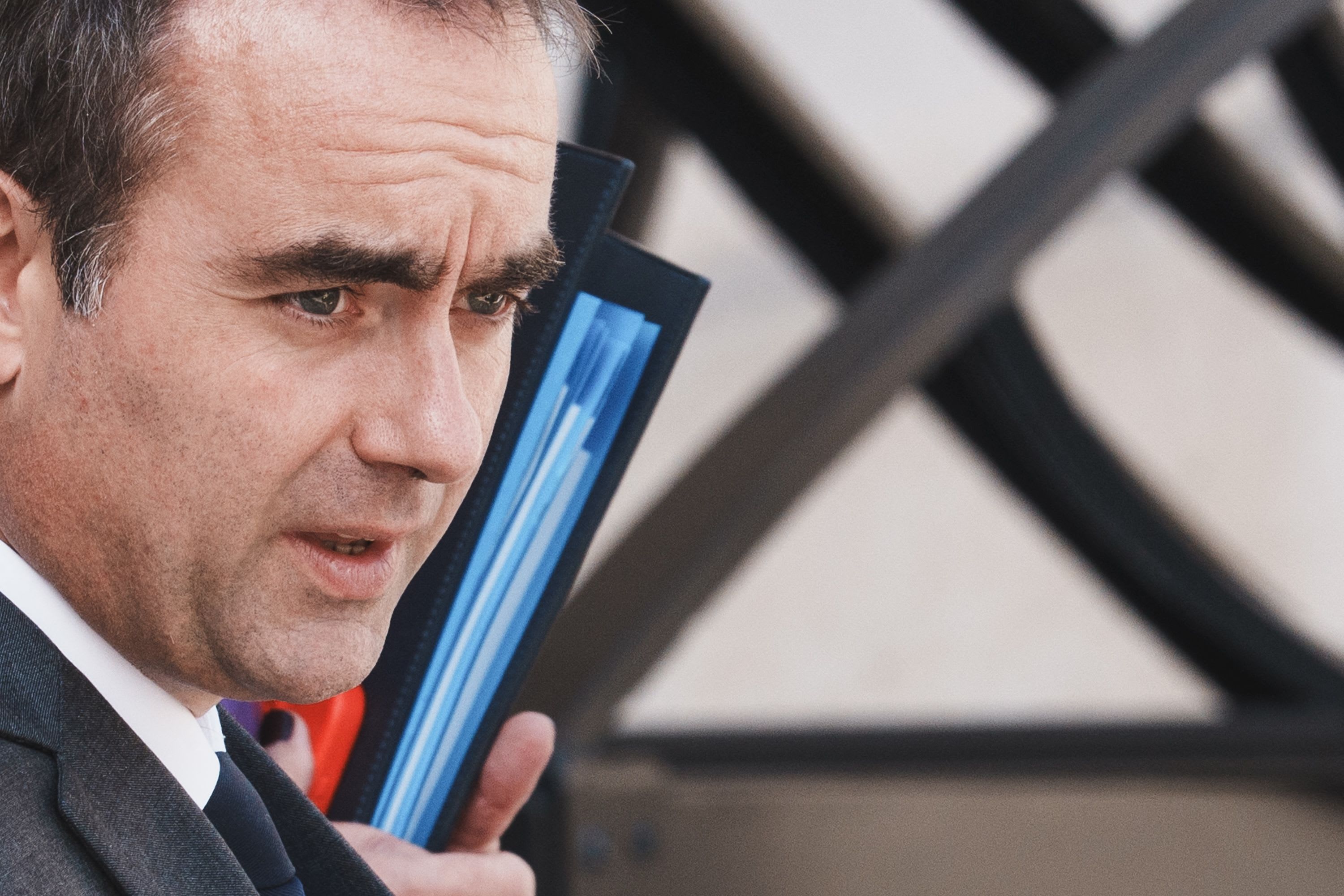 Baisse de popularité pour Sébastien Lecornu et son gouvernement en septembre
