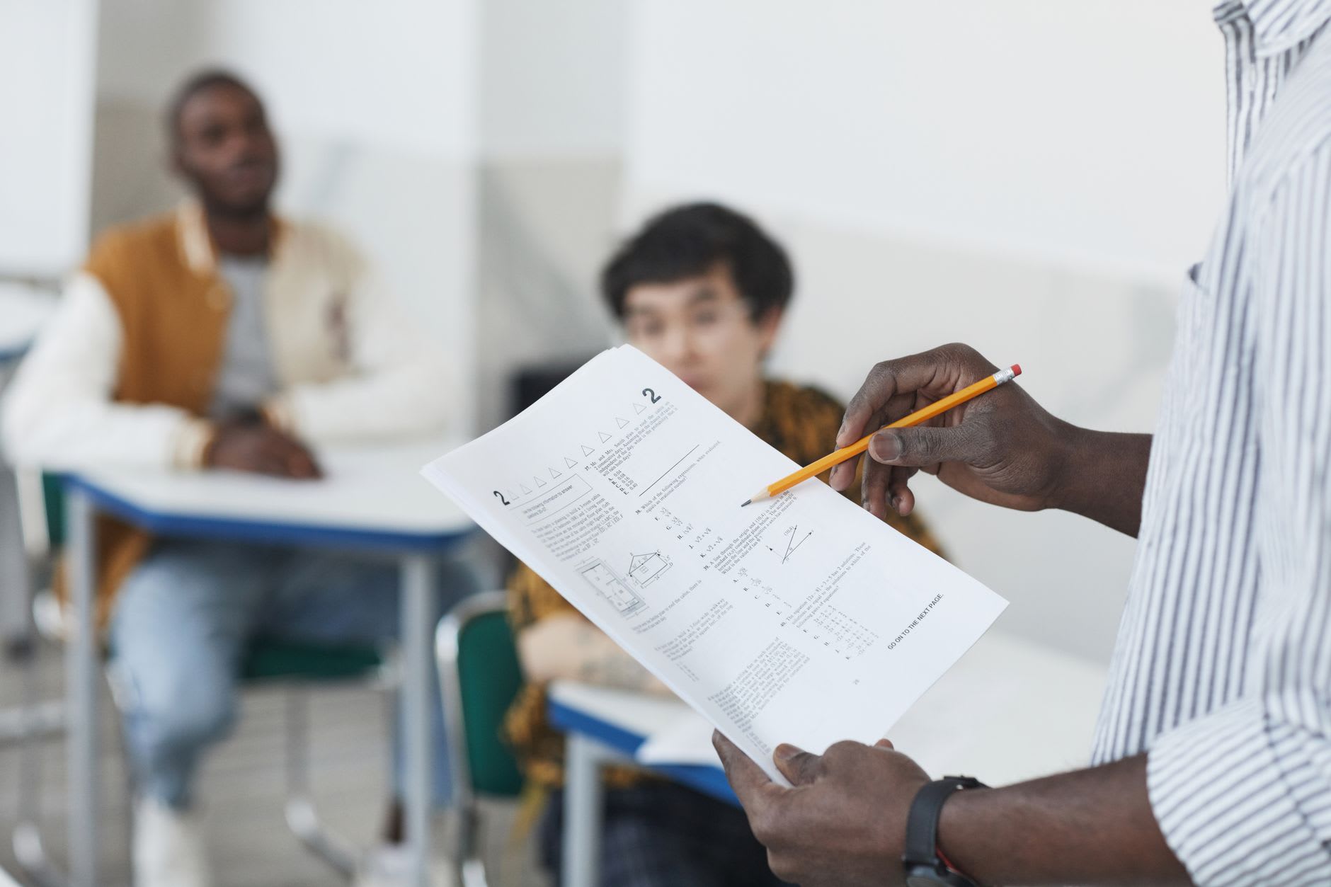 Classement Pisa : le recul du niveau scolaire menace l'économie française d'ici 2050