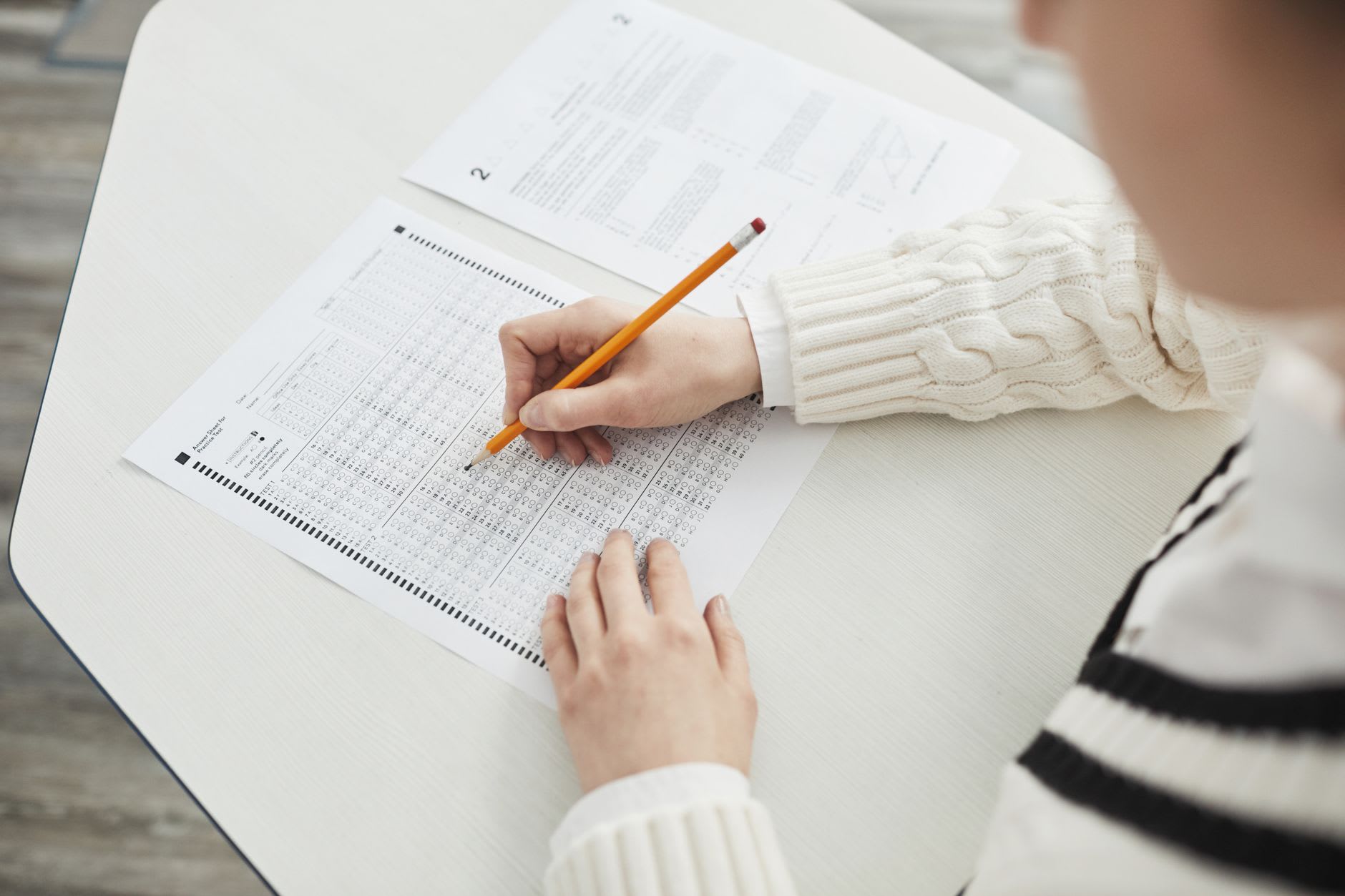Classement Pisa : le recul du niveau scolaire menace l'économie française d'ici 2050