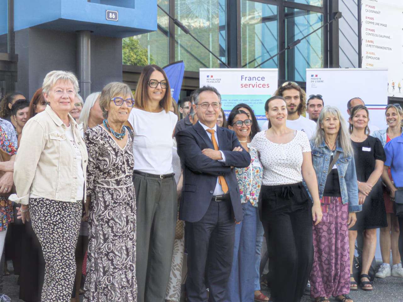 Isère : face à la dématérialisation administrative, la fréquentation des guichets France services explose