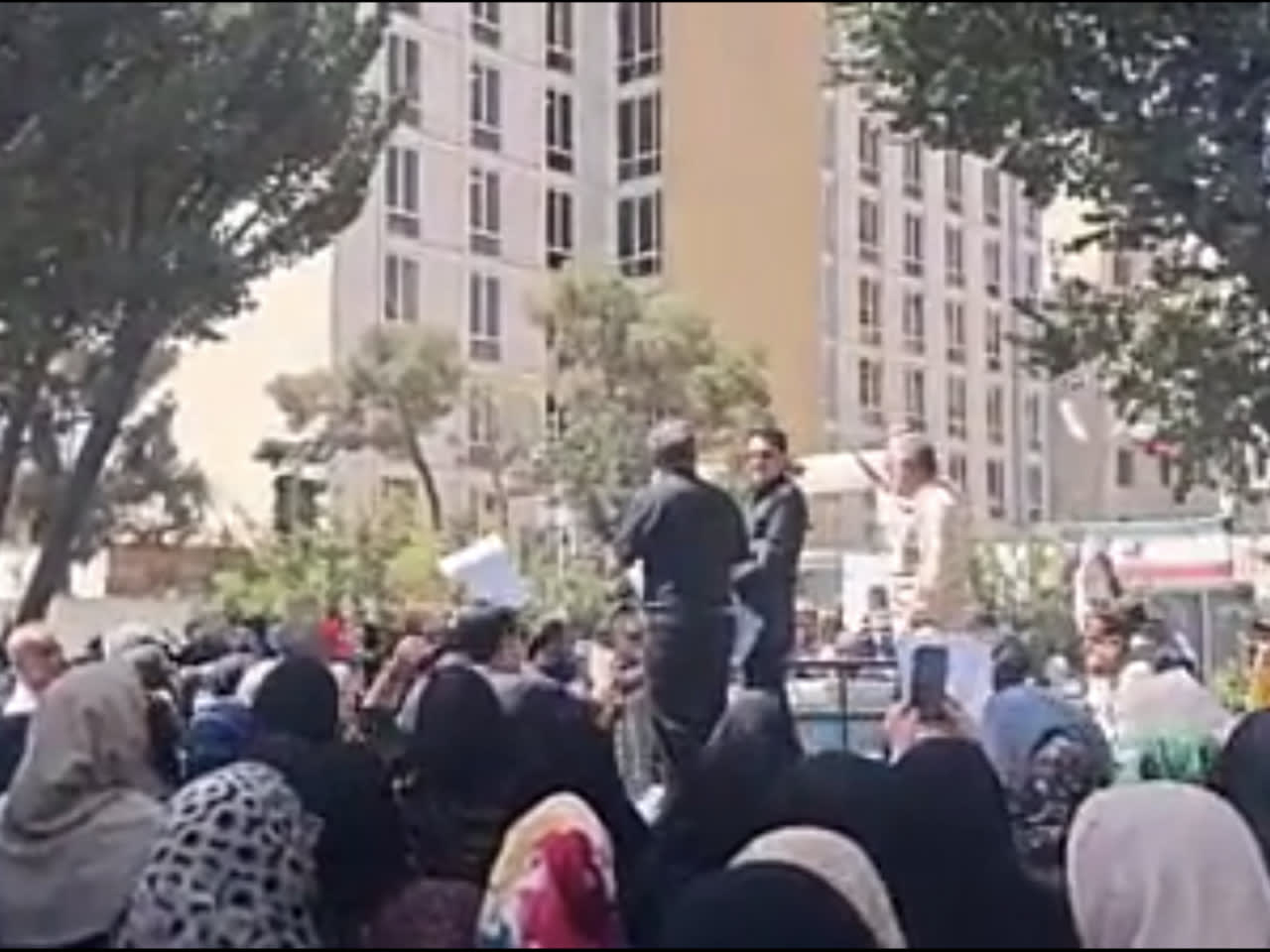 Iran : vague de manifestations face à l'aggravation de la crise économique