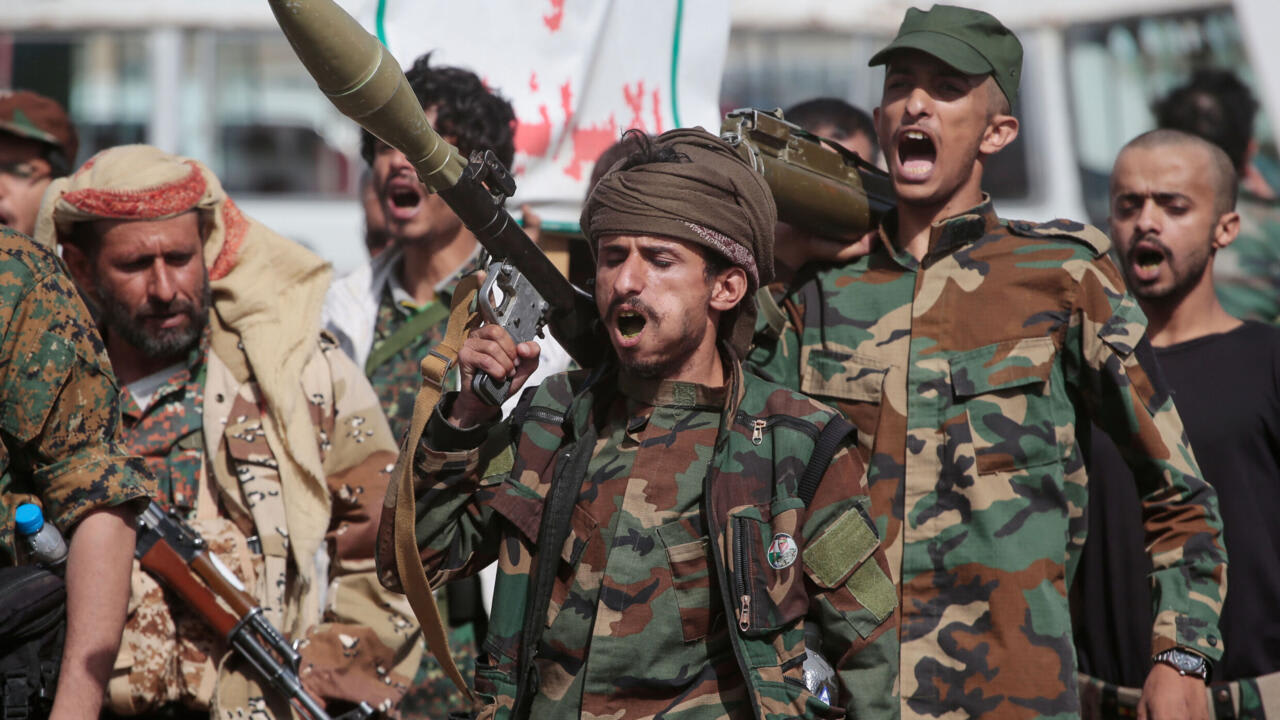 Escalade au Moyen-Orient : les détroits d'Ormuz et de Bab el-Mandeb sous haute tension