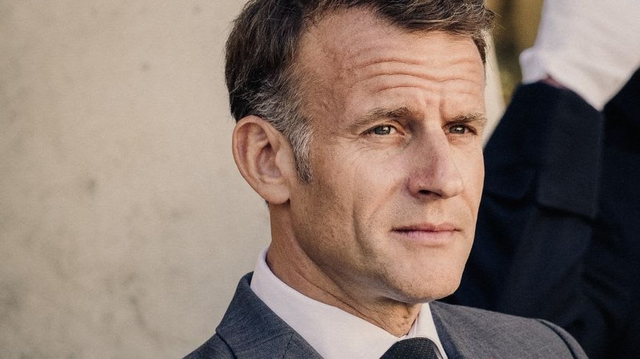 Prix des carburants : Emmanuel Macron ordonne la mobilisation générale du gouvernement