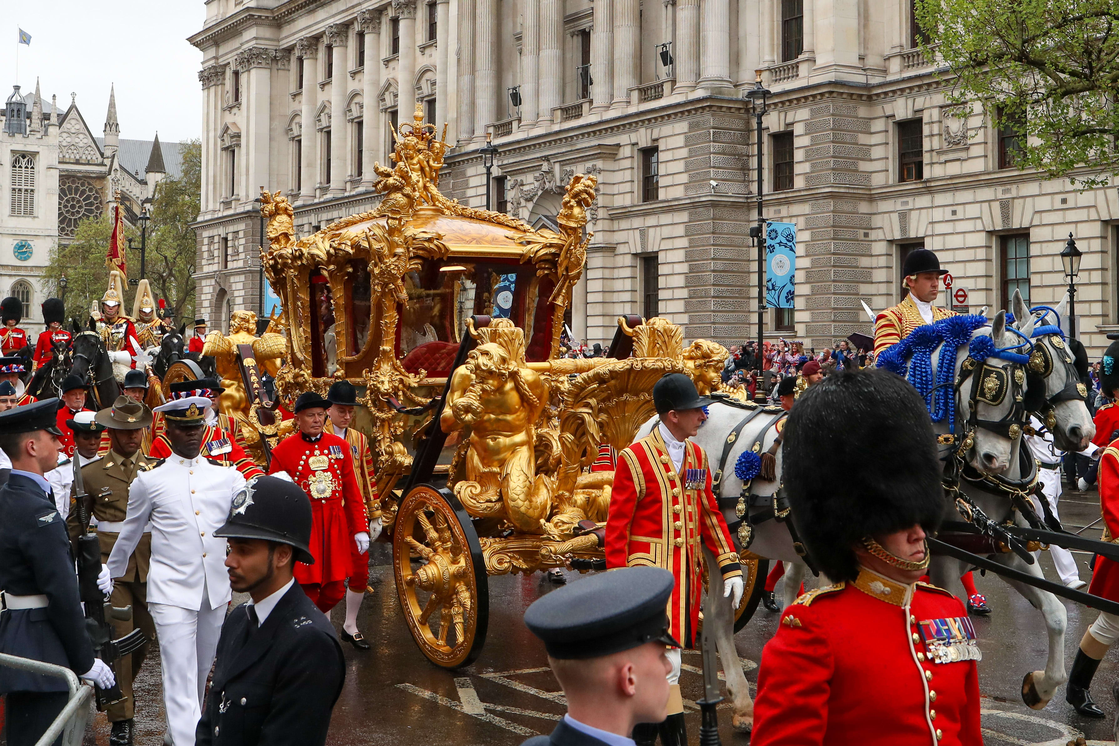 Intelligence artificielle : le roi Charles III réunit les géants de la tech en Écosse