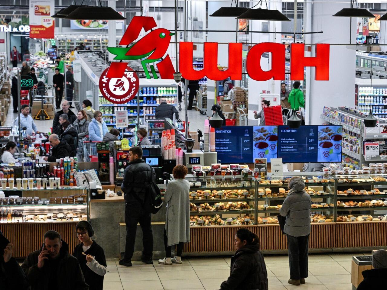 Souveraineté économique : Moscou prend le contrôle d'Auchan, Nestlé et Lemana Pro