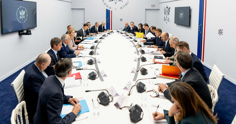 Sécurité et énergie : Emmanuel Macron réunit les chefs de parti face aux crises internationales