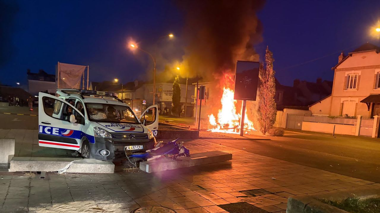 Saint-Pierre-des-Corps : violents affrontements après un accident entre un motard et la police