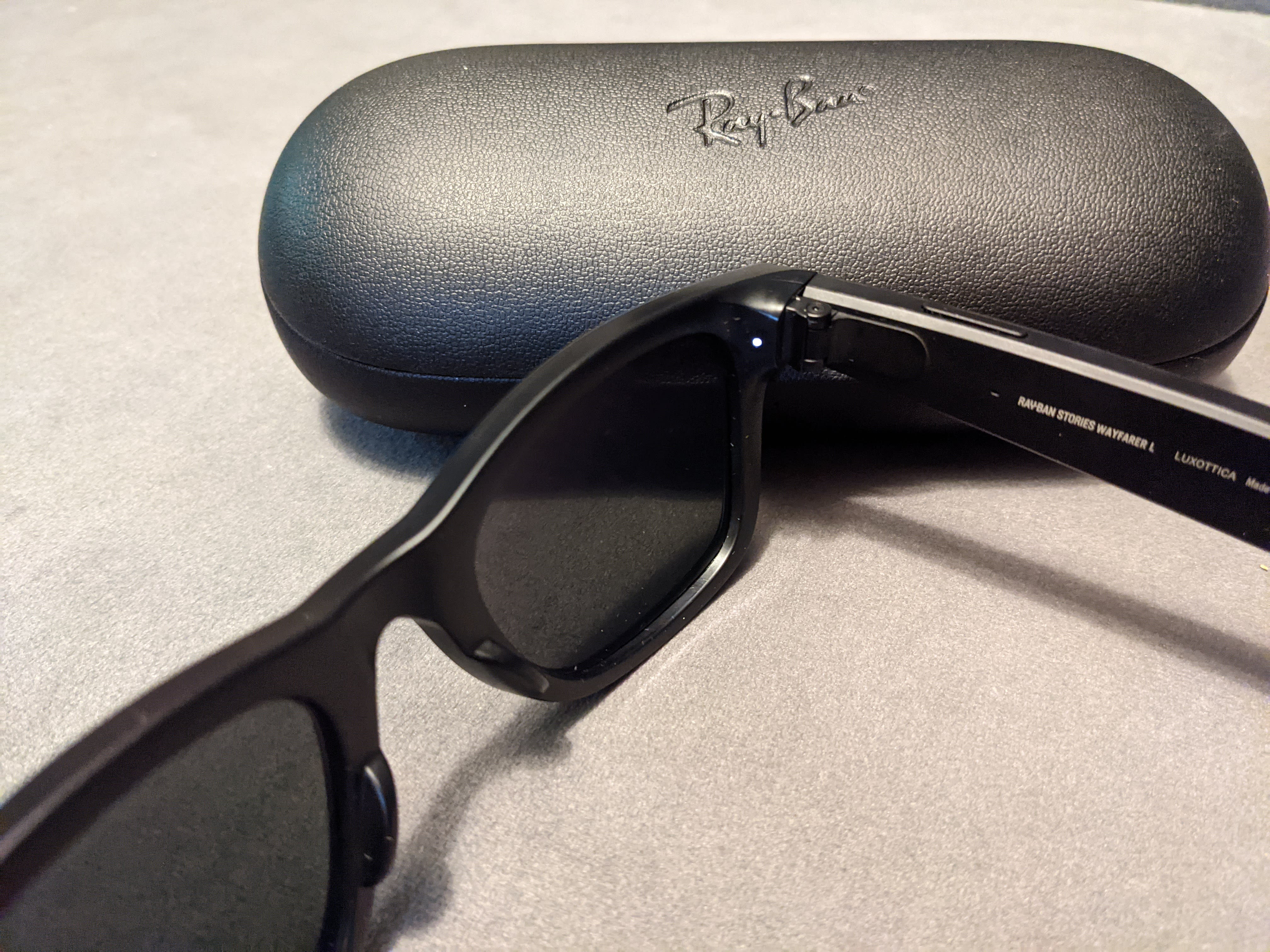 Meta et EssilorLuxottica dévoilent leurs nouvelles lunettes connectées sans caméra