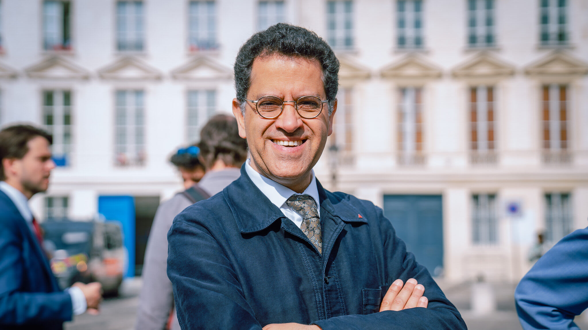 Tensions dans les établissements scolaires : le rôle de la France insoumise en question
