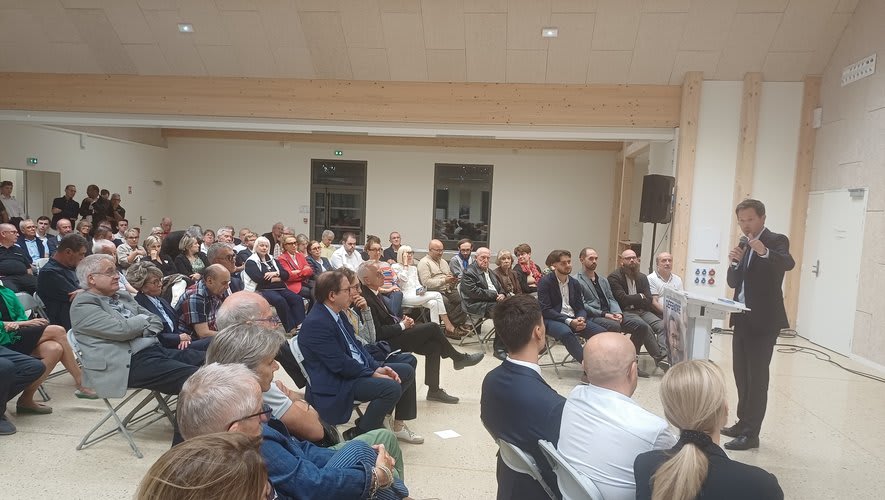Présidentielle 2027 : la droite et la gauche lancent leurs manœuvres en Aveyron