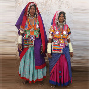 Traditional Costumes / Dresses of Indian States with Photos