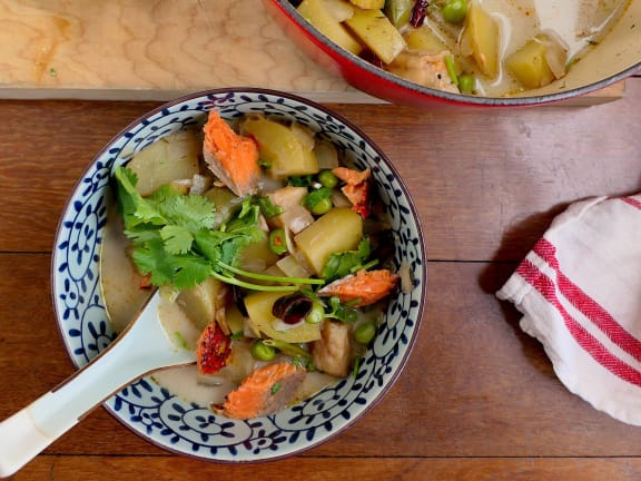 green curry with seafood