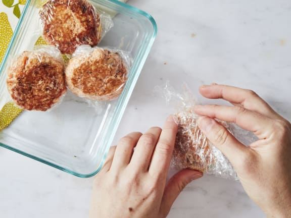 how to freeze fish cakes