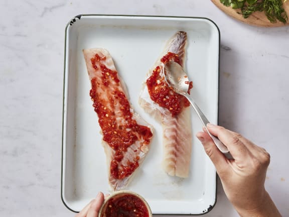 rockfish fillets with chili garlic sauce preparation